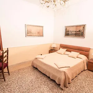 Appartamento Alla Fenice, Venezia